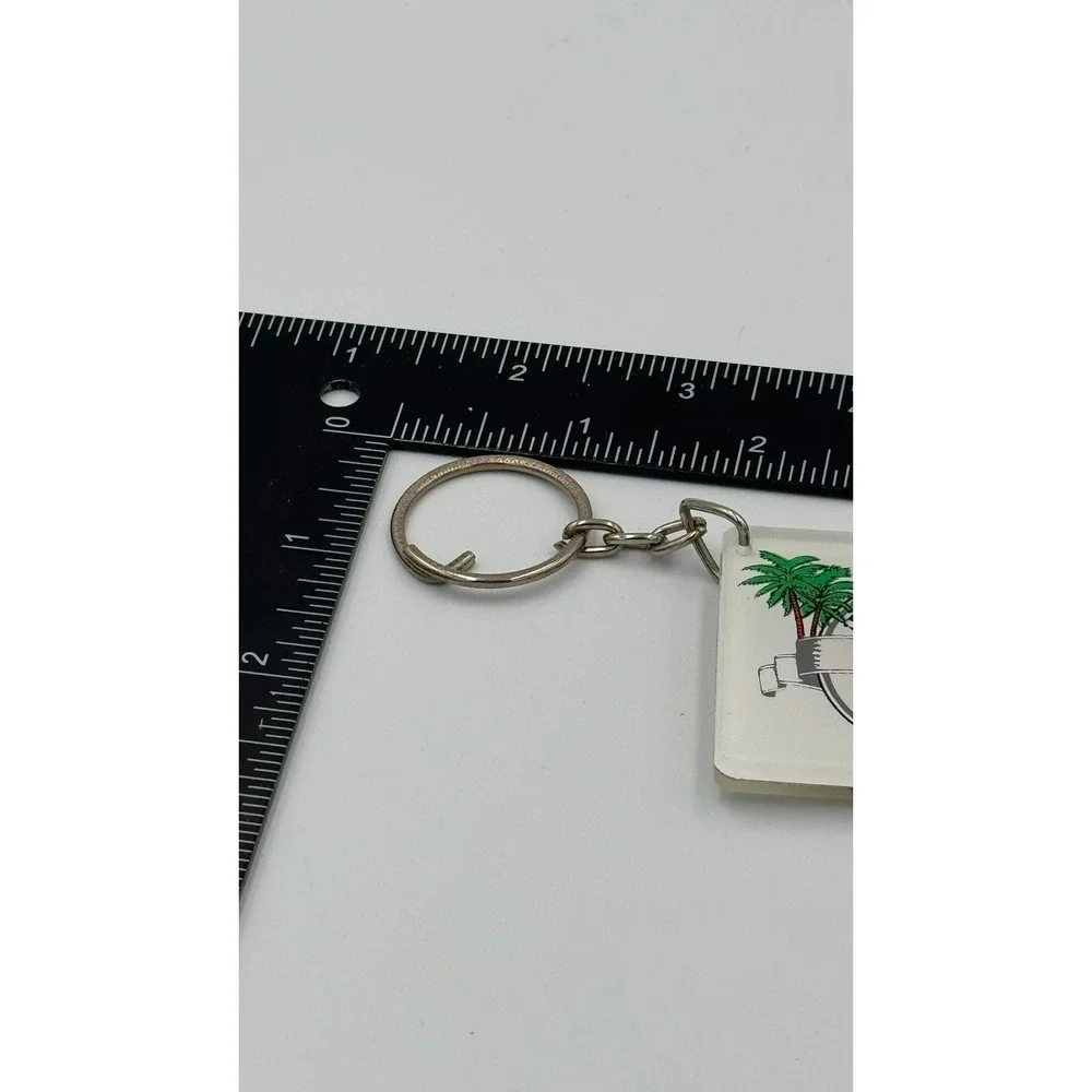 Vintage‎ Hola Amigo Cancun Keychain Macaw Parrot Palm Tropical Souvenir Mexico